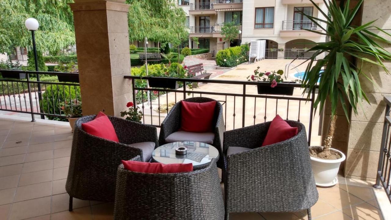 Charming Studio In Sorrento Sole Mare Свети Влас Екстериор снимка