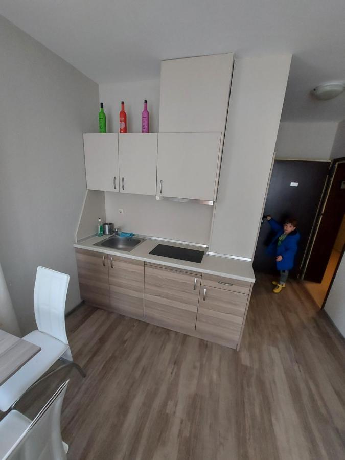 Charming Studio In Sorrento Sole Mare Свети Влас Екстериор снимка