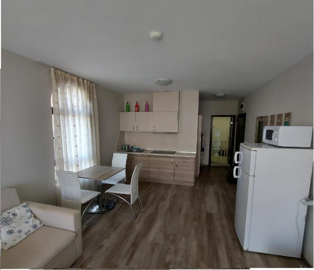 Charming Studio In Sorrento Sole Mare Свети Влас Екстериор снимка
