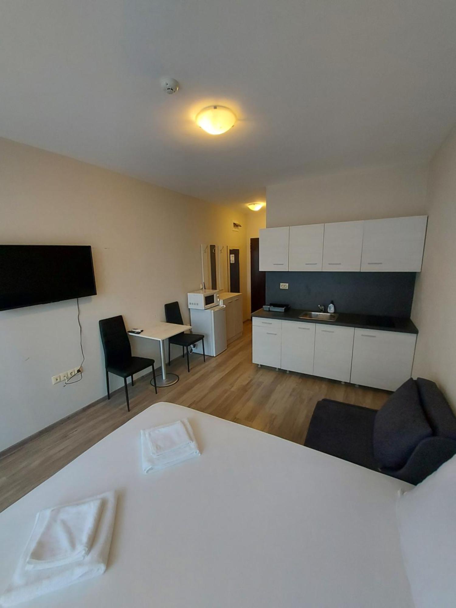 Charming Studio In Sorrento Sole Mare Свети Влас Екстериор снимка